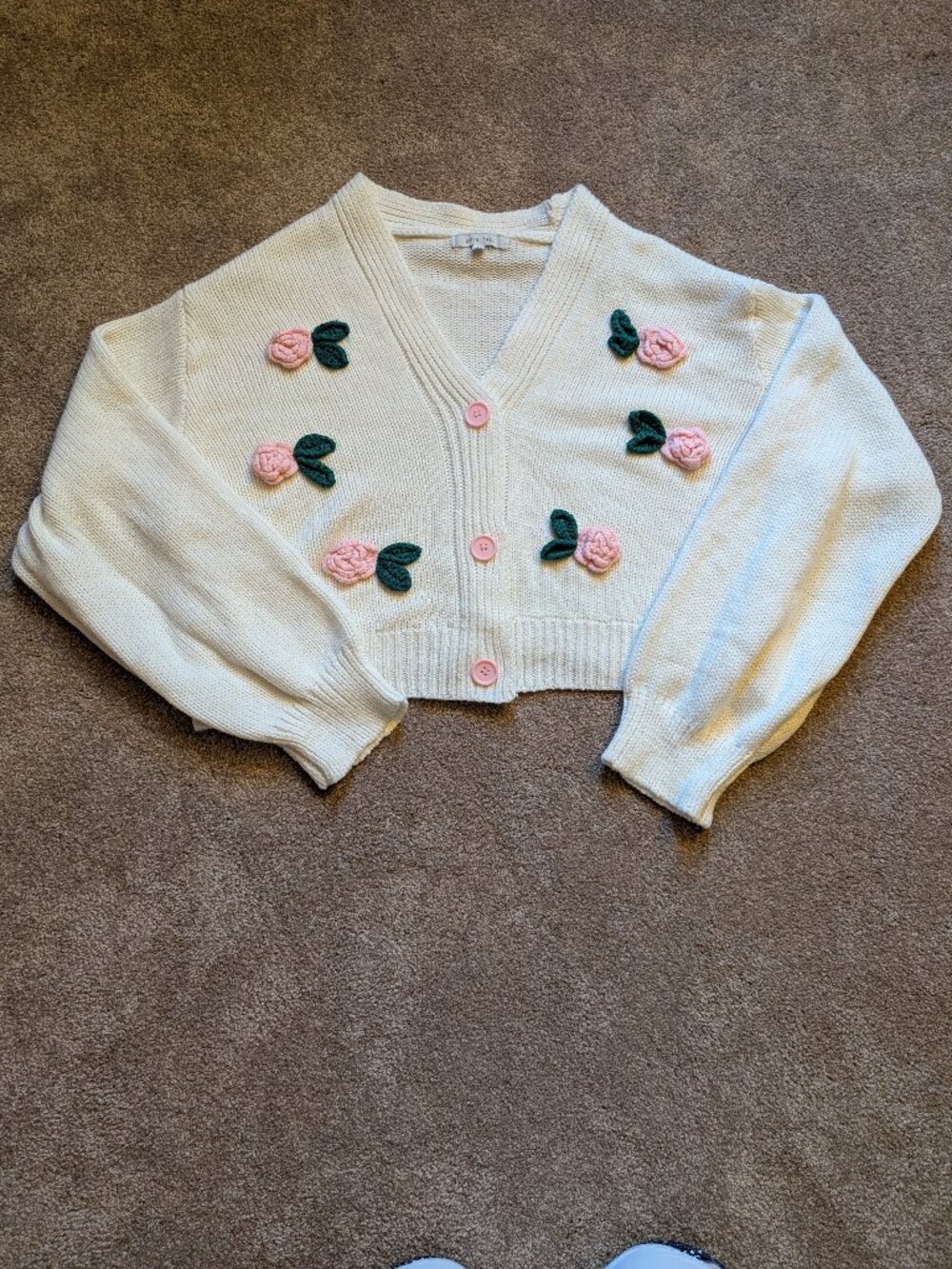 White knit cardigan with 3d pink flower applique long sleeve size large buttons